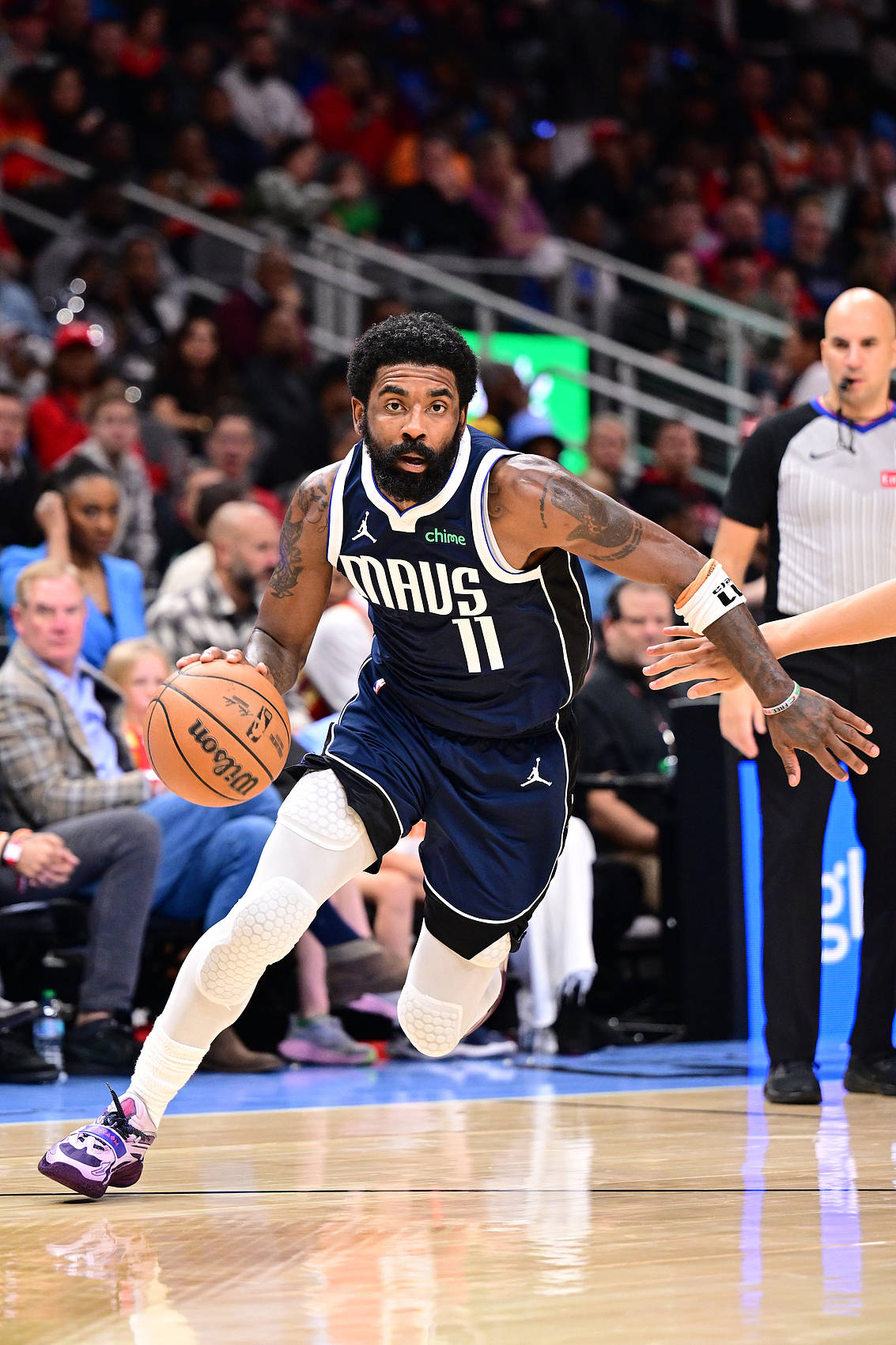 关于篮网遭遇惨败，欧文悲情归来难掩伤痛的信息