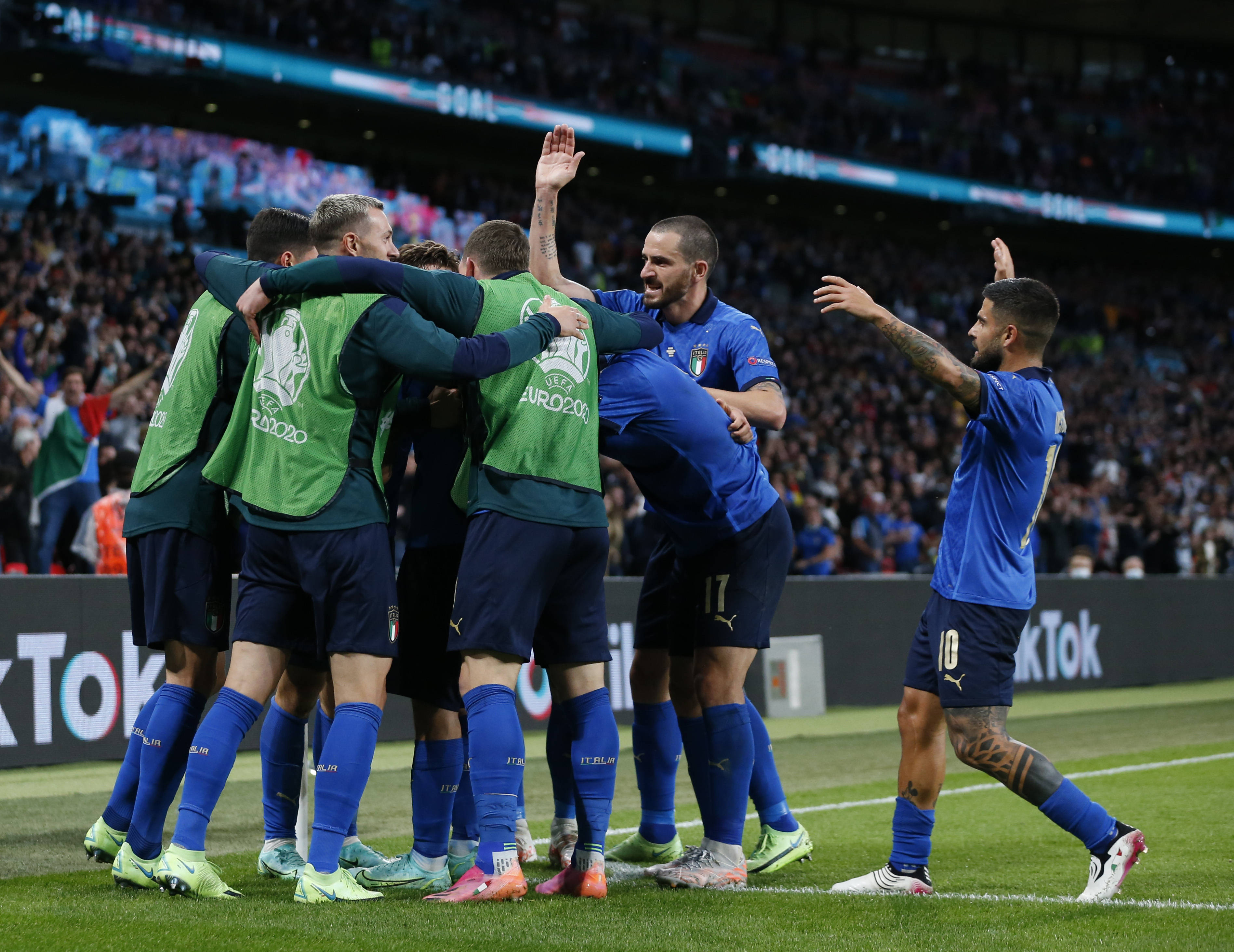 开云体育中国-关于意大利足球队在锦标赛中再次获胜的信息