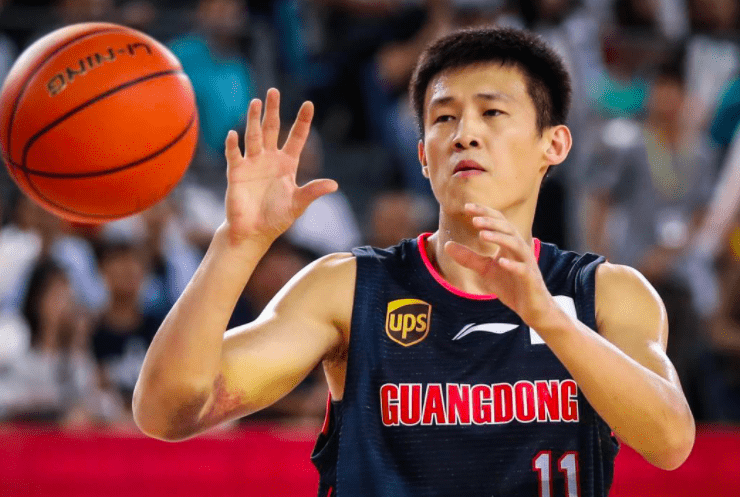 胜负关键：球场内外强者争锋的简单介绍