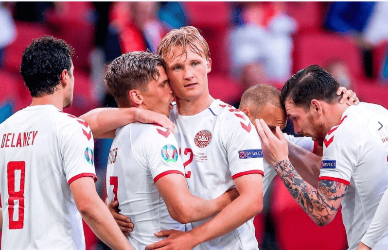 关于瑞士队意外击败丹麦，点燃了球迷们的激情！的信息