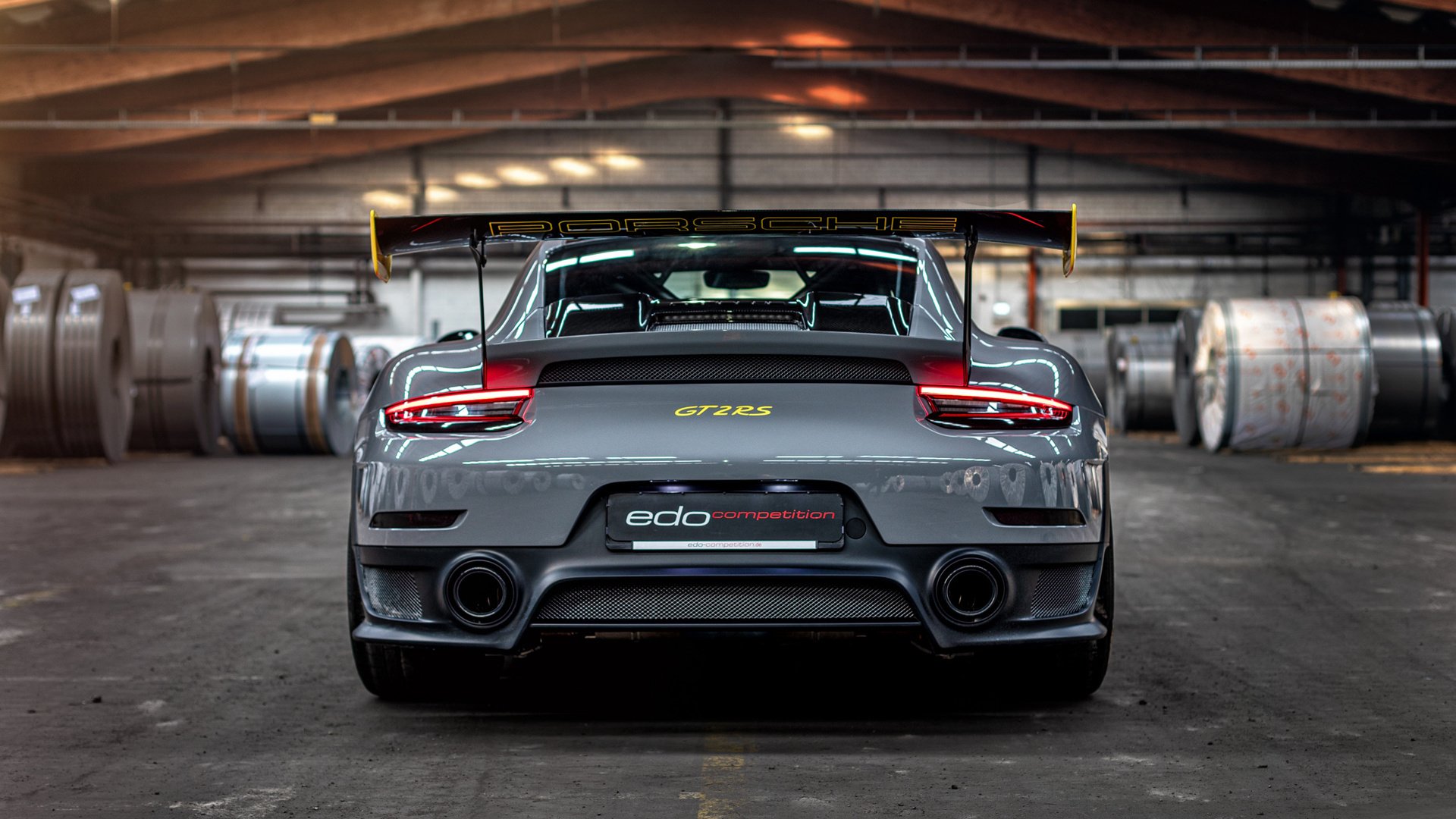 意甲焦点战之夜，富安健洋的完美演出，亚洲之光闪耀亚平宁