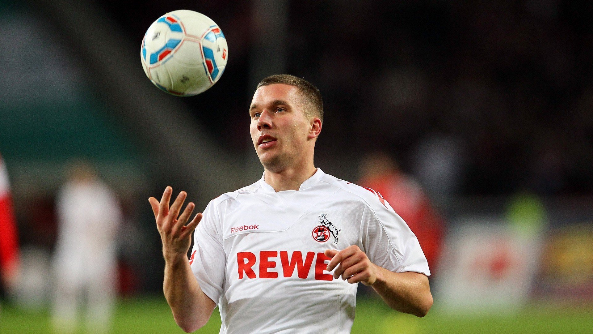 欧陆烽火，皇家社会强势晋级映衬蓝军困局，萨内闪耀意甲焦点战诠释核心价值